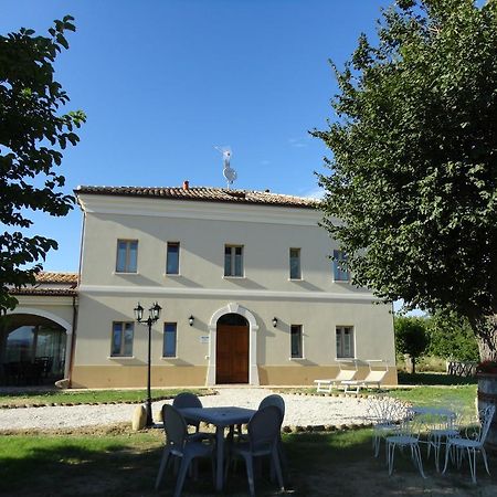 Villa Marietta Country House - Marche Montemaggiore al Metauro Eksteriør bilde