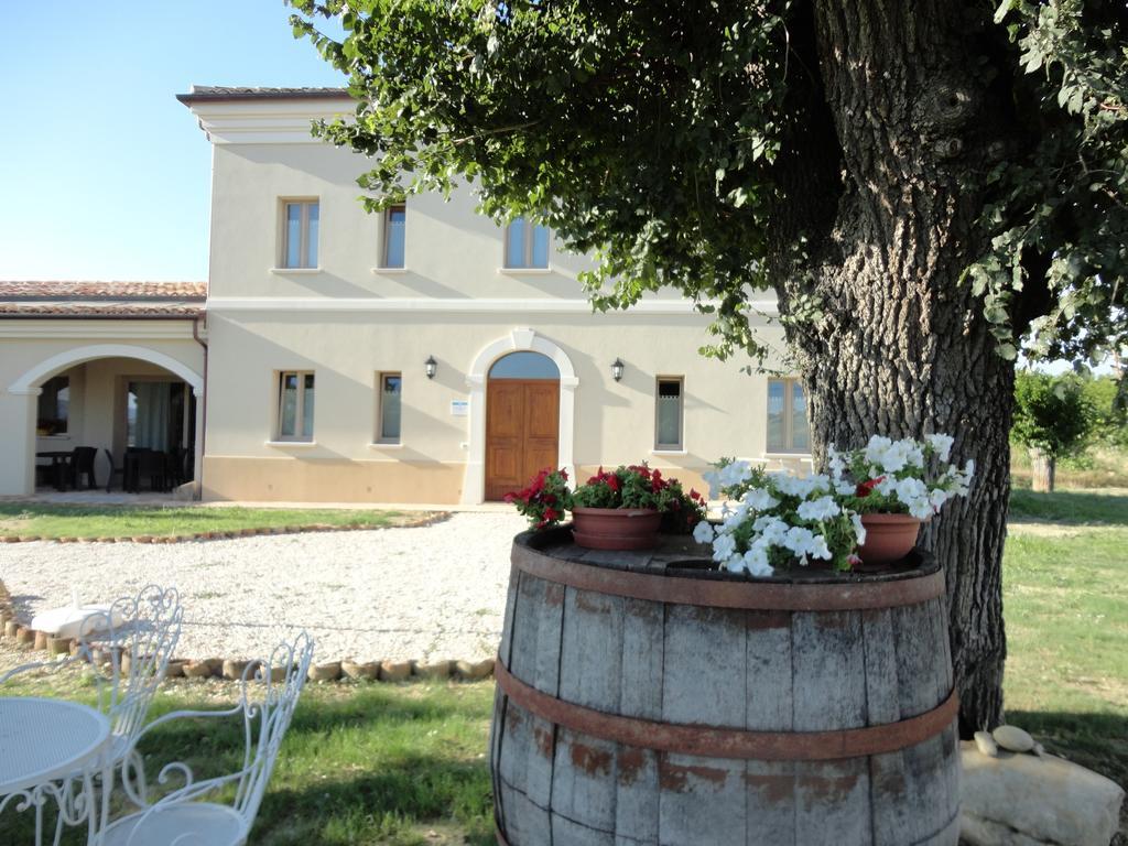 Villa Marietta Country House - Marche Montemaggiore al Metauro Eksteriør bilde