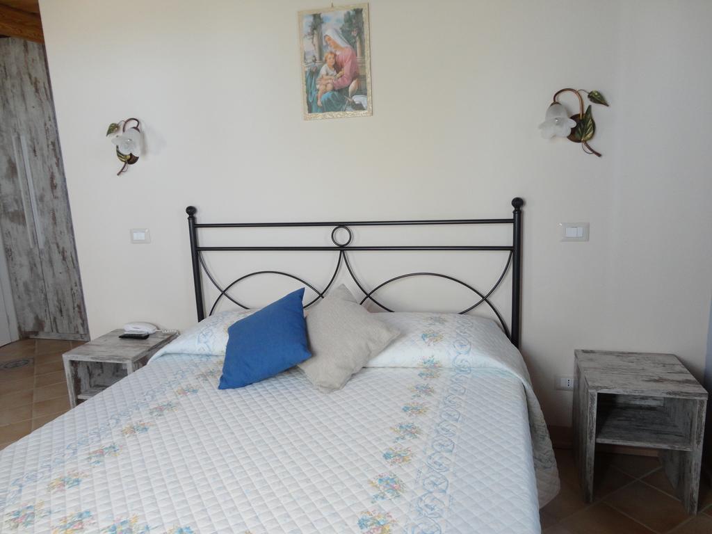 Villa Marietta Country House - Marche Montemaggiore al Metauro Eksteriør bilde